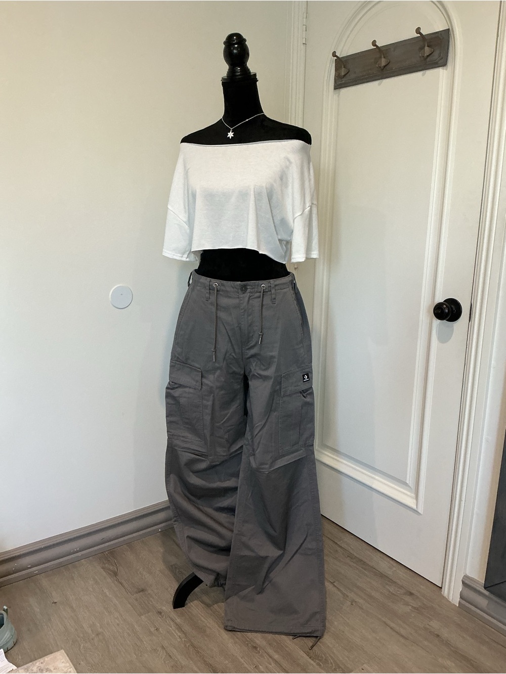 Converse Charcoal Wide-Leg Cargo Pants - Picture 1 of 6